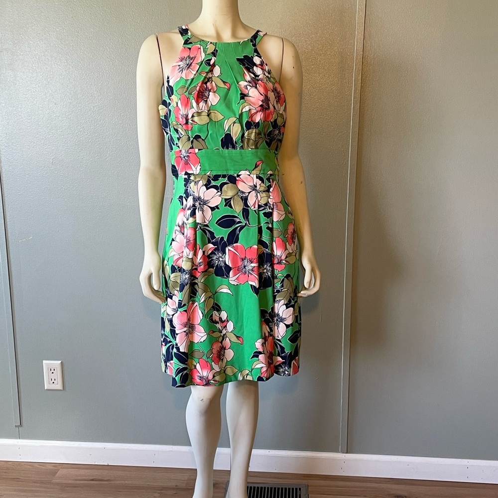 Floral Green Sleeveless Halter Dress. Size 10